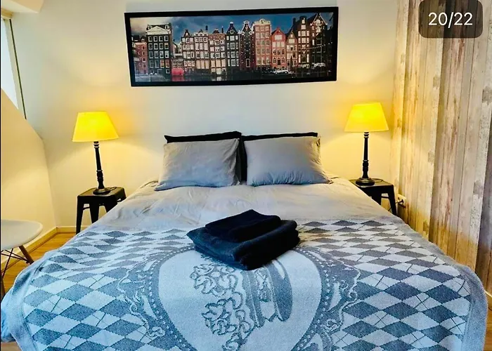 Lovely Apartment Wassenaar 6P